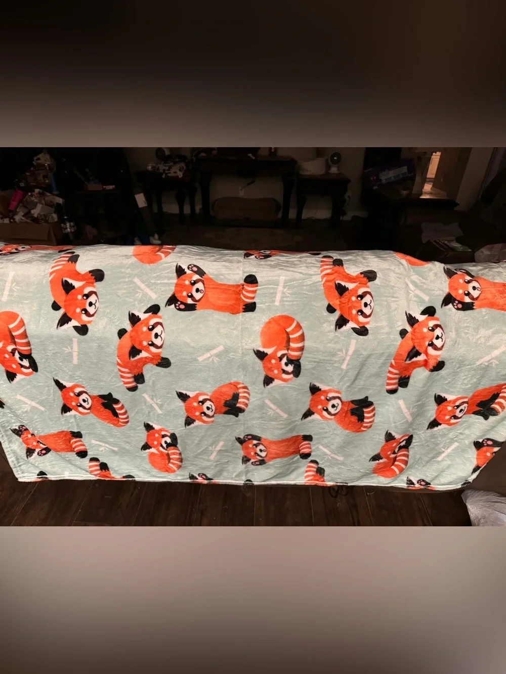 Red Panda Plush Throw Blanket - Cozy Cream & Orange Design Very soft 50”x38”
